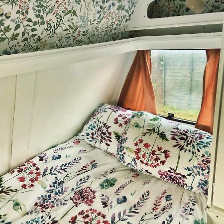 Cosy Caravan at Carrigeen Glamping Hotel Kilkenny Buitenkant foto