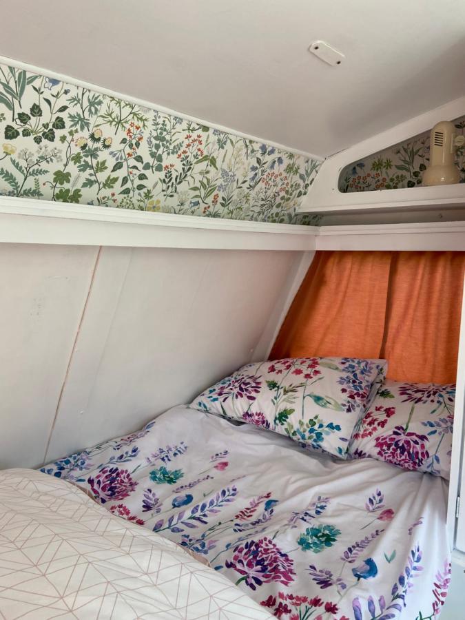 Cosy Caravan at Carrigeen Glamping Hotel Kilkenny Buitenkant foto